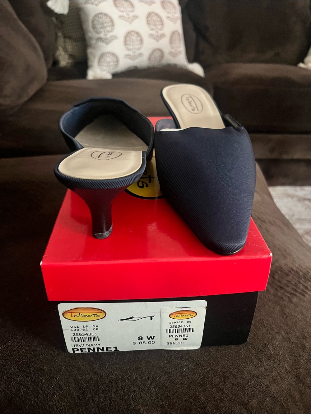 Talbots Kitten Heel Mules 8